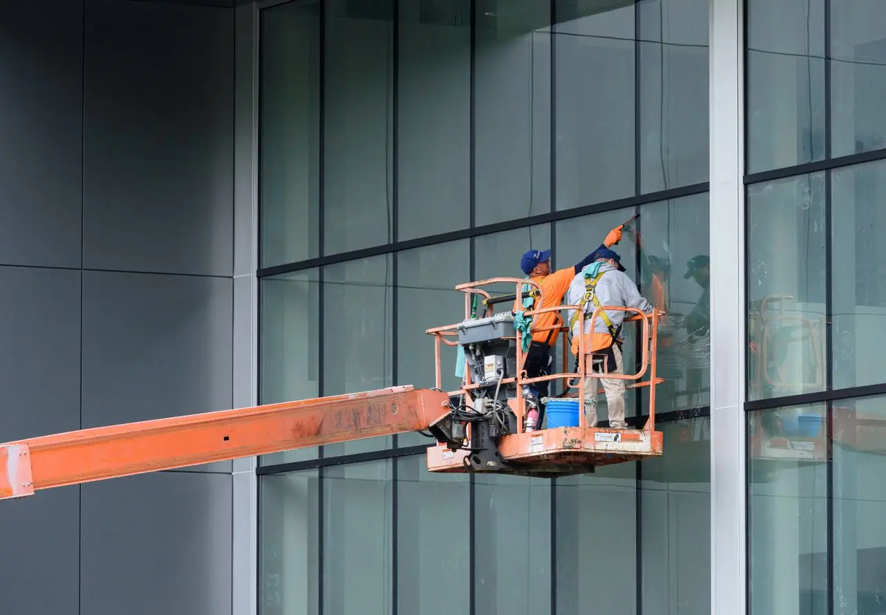 replacing-commercial-glass